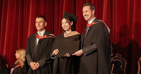 Hoa hậu Thùy Tiên nhận bằng thạc sỹ tại Thuỵ Sỹ 30 Hoa hậu Thùy Tiên nhận bằng thạc sỹ tại Thuỵ Sỹ thuytien 17033934 1737197942044 17371979423431281224566 75 165 301 597 crop 17371980176361589347910jpeg