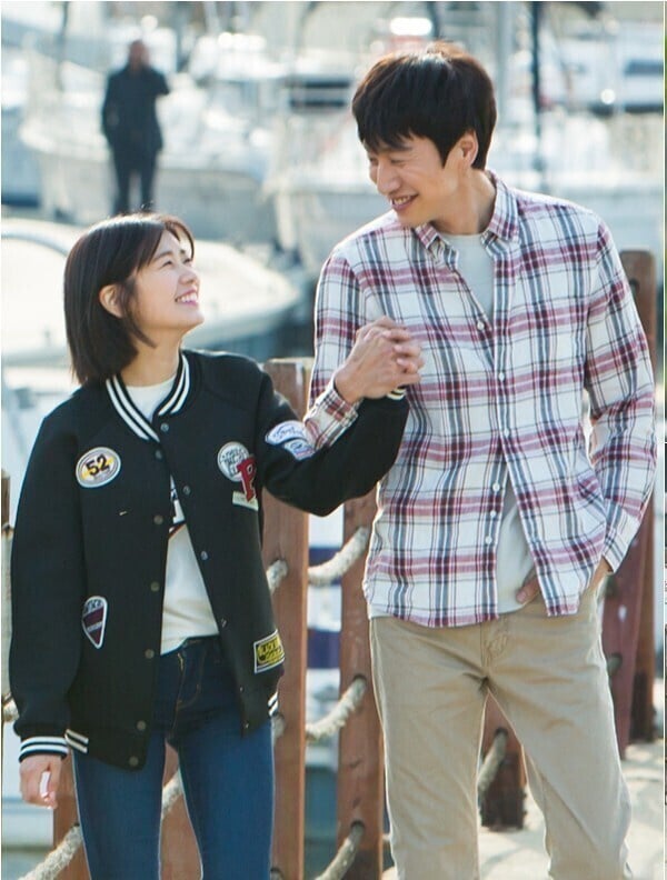 10 phim Hàn khiến bạn cười rớt cả hàm: Ai còn đang buồn thì phải xem ngay!- Ảnh 3. 10 phim Hàn khiến bạn cười rớt cả hàm: Ai còn đang buồn thì phải xem ngay!- Ảnh 3.