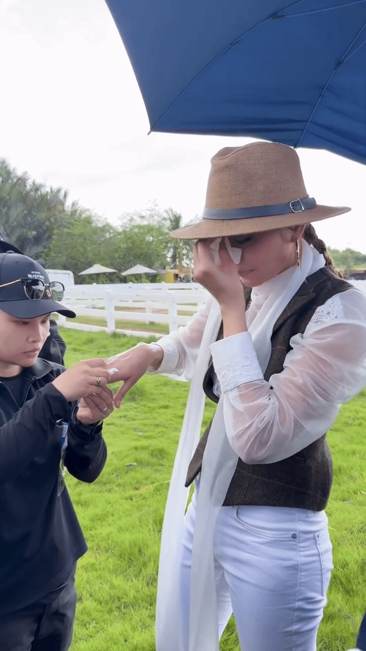 Clip: Thanh Hằng tiếp tục tung clip thị phạm Next Top tập 2, drama gì nữa đây?- Ảnh 2.