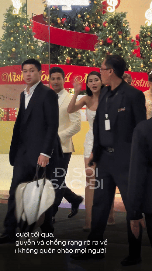 Bắt gặp Tiên Nguyễn và chồng đi