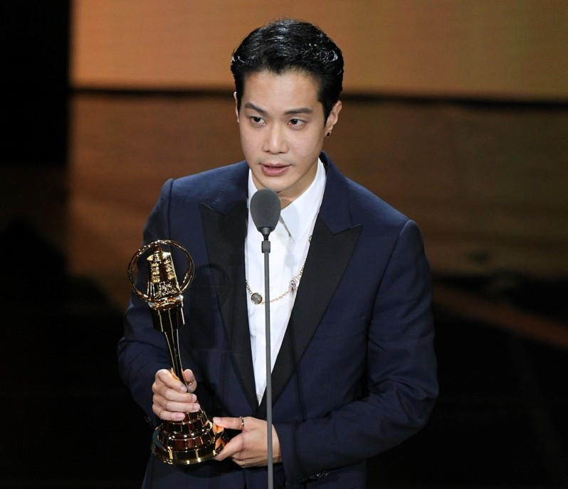 Nam diễn viên ra đầu thú- Ảnh 2. Nam diễn viên ra đầu thú- Ảnh 2.