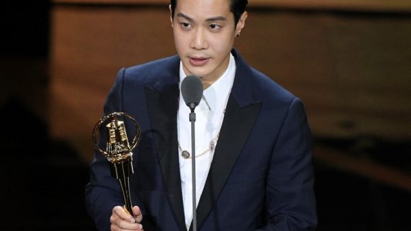 Nam diễn viên ra đầu thú 26 Nam diễn viên ra đầu thú tiet si lang6a 1762305533420 17623055338171176993886