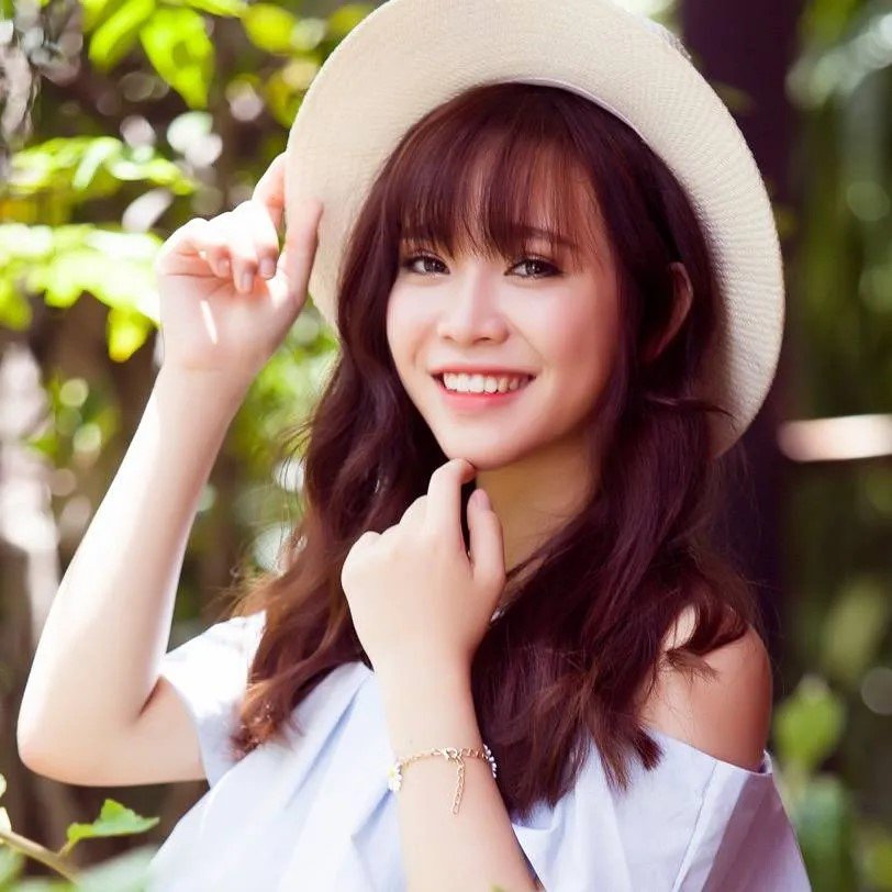 tieu-su-ca-si-1-1748943841-808-width812height812 Từ bản sao Mỹ Tâm đến lời tố dậy sóng - 2