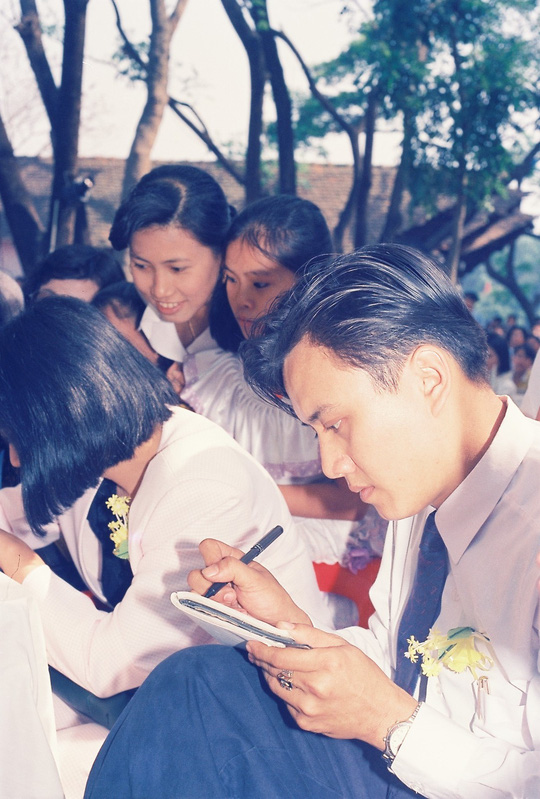 Cái chết bí ẩn của nam tài tử nổi tiếng nhất Vbiz, đồng nghiệp kể chuyện rùng mình sau tang lễ- Ảnh 2. Cái chết bí ẩn của nam tài tử nổi tiếng nhất Vbiz, đồng nghiệp kể chuyện rùng mình sau tang lễ- Ảnh 2.