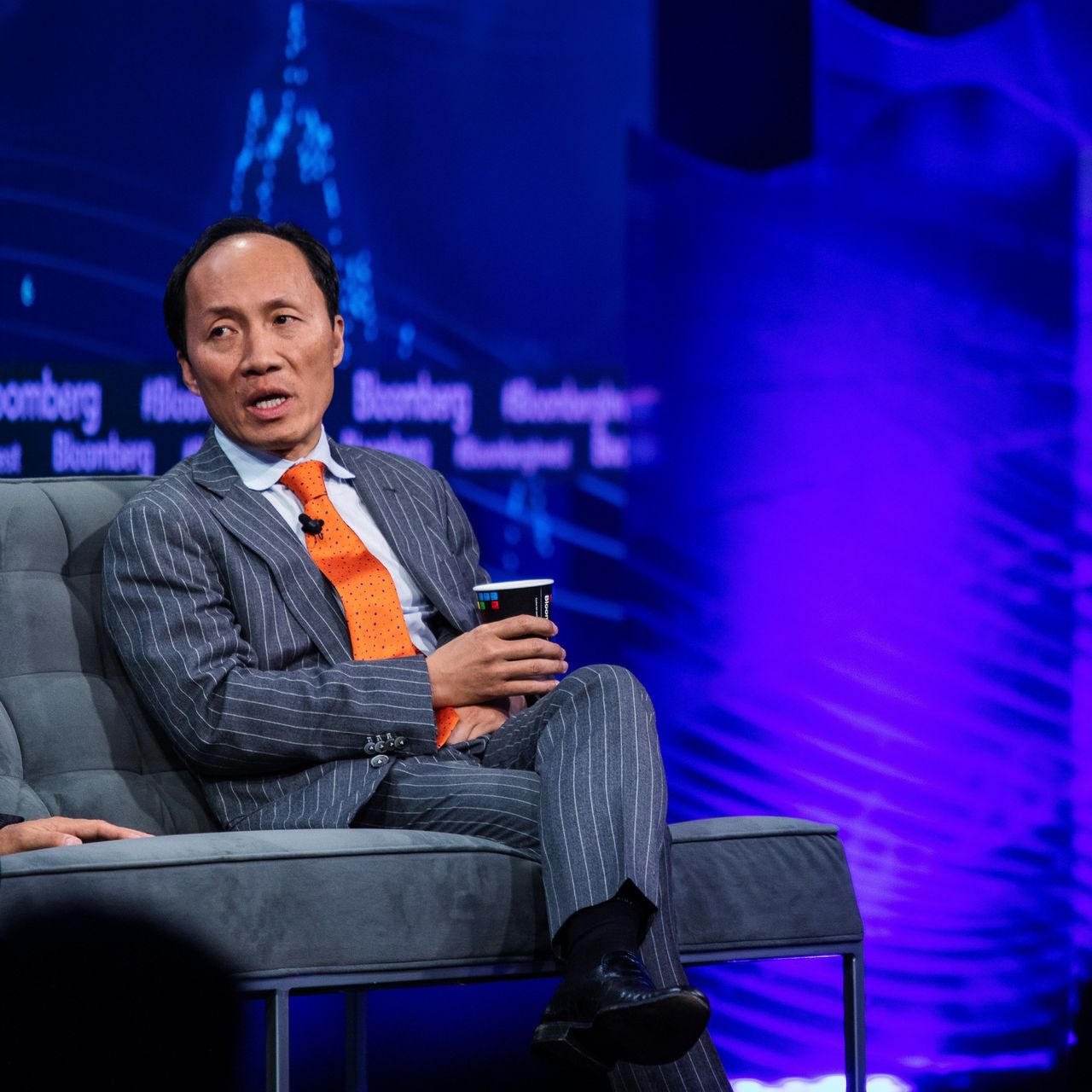 Ca sĩ Hà Phương gặp được tỷ phú để yêu như thế nào?- Ảnh 2. Ca sĩ Hà Phương gặp được tỷ phú để yêu như thế nào?- Ảnh 2.