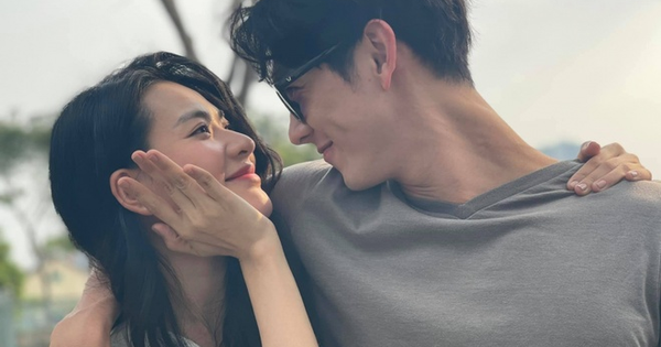 Cặp sao Vbiz công khai tình tứ sau 4 năm bị đồn hẹn hò: Nhà gái đẹp như Lưu Diệc Phi, nhà trai triệu người mê đắm 30 Cặp sao Vbiz công khai tình tứ sau 4 năm bị đồn hẹn hò: Nhà gái đẹp như Lưu Diệc Phi, nhà trai triệu người mê đắm tinhcamtrongphimcaytaonoh 1761754991025 1761754991266824778415 111 0 457 660 crop 1761755084166133599993png