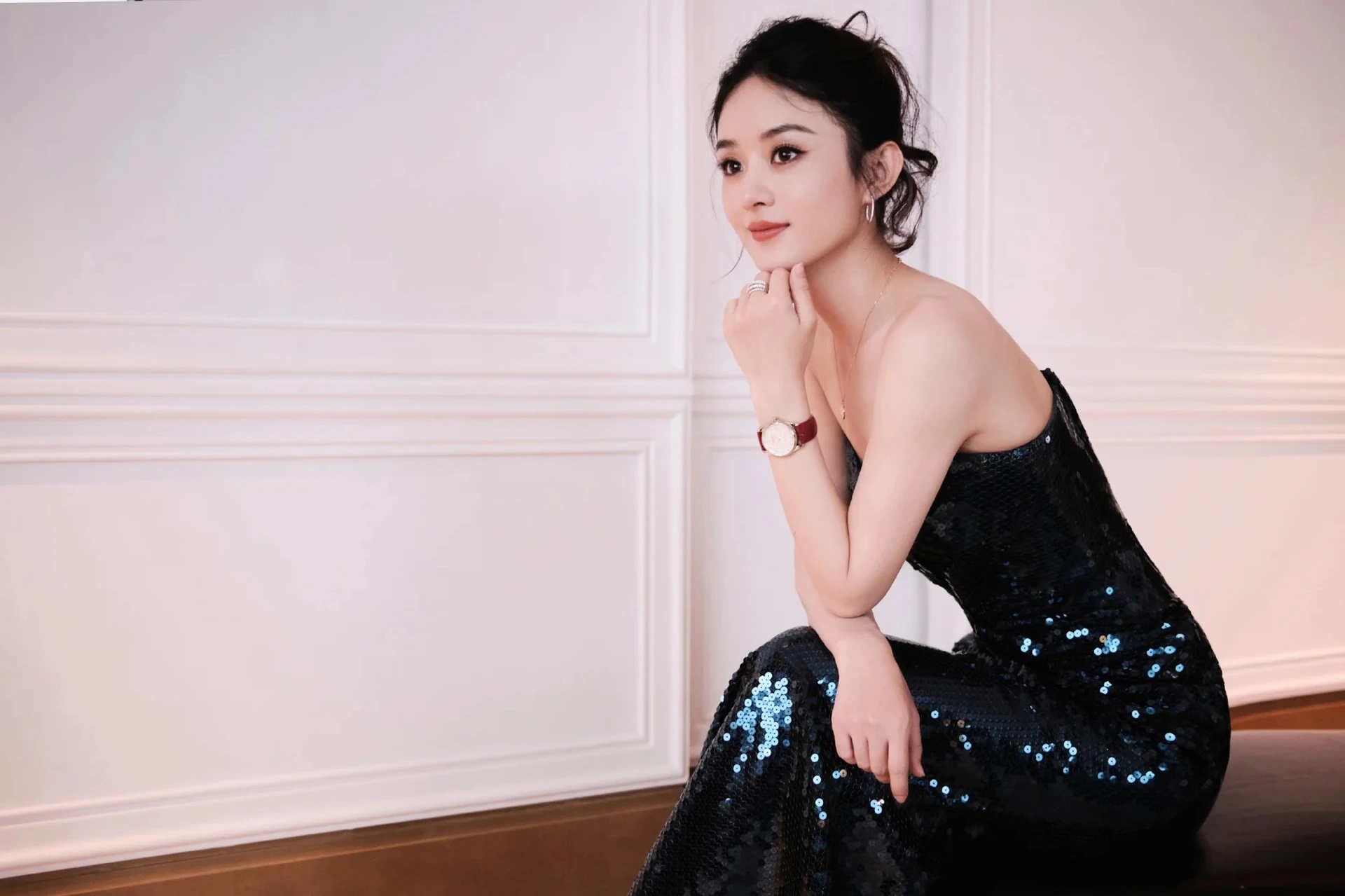 Triệu Lệ Dĩnh trở thành trò cười của hàng triệu người vì