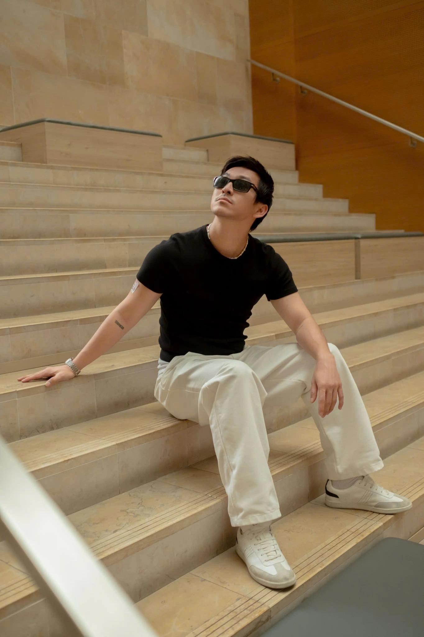 Nam nghệ sĩ từng làm giao báo ở Mỹ, giờ phòng ngủ to hơn nhà Jun Phạm, gia thế khủng, 35 tuổi chưa vợ- Ảnh 3.