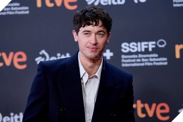 Sao Nam Tom Blyth Xin Loi Vi Goi Cillian Murphy La “Bieu Tuong Nguoi Anh” Hình ảnh về nhân vật Tom Blyth.