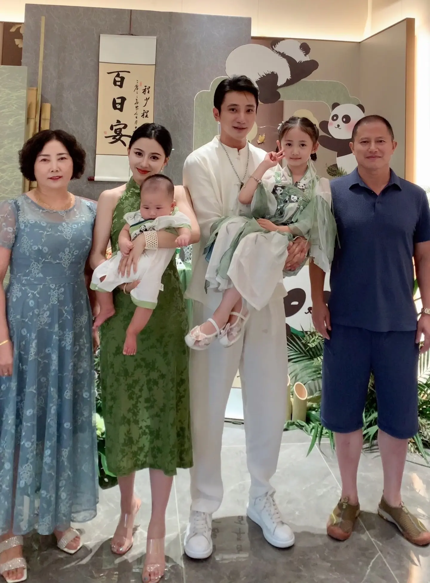 Tổng tài hàng real chi tiền làm phim cho vợ đóng chính, visual đỉnh nóc cả đôi không vào showbiz quá phí- Ảnh 3.