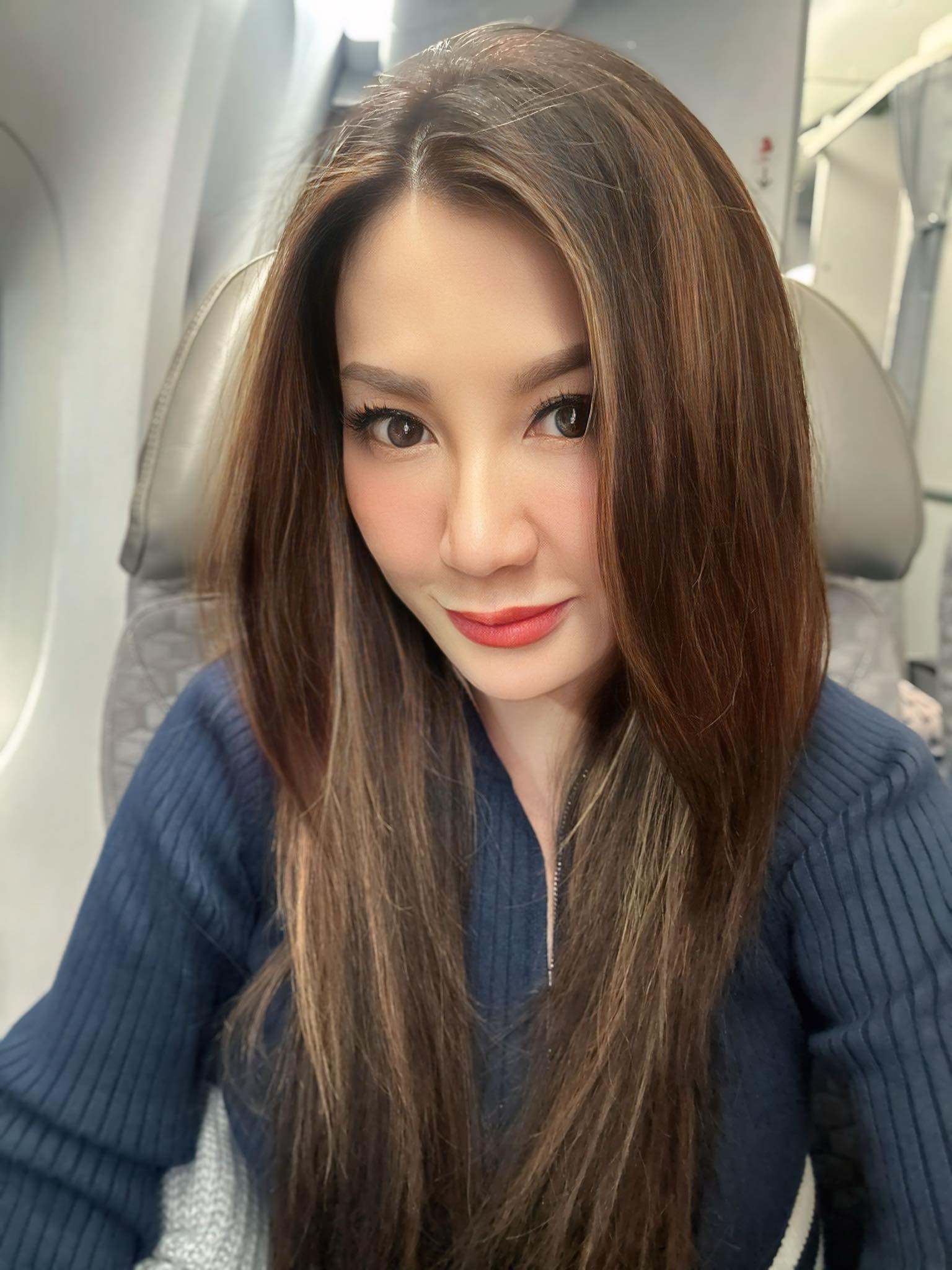 Vợ cũ ra sân bay về Việt Nam, Bằng Kiều gửi ngay 1000 USD để làm một việc- Ảnh 1.