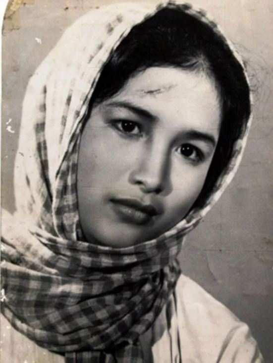 Biểu tượng nhan sắc Việt một thời có con gái cực tài giỏi, ghi dấu ấn ở quốc tế: Nhìn cách cô nuôi dạy mới thấy tầm nhìn xa!- Ảnh 1. Biểu tượng nhan sắc Việt một thời có con gái cực tài giỏi, ghi dấu ấn ở quốc tế: Nhìn cách cô nuôi dạy mới thấy tầm nhìn xa!- Ảnh 1.