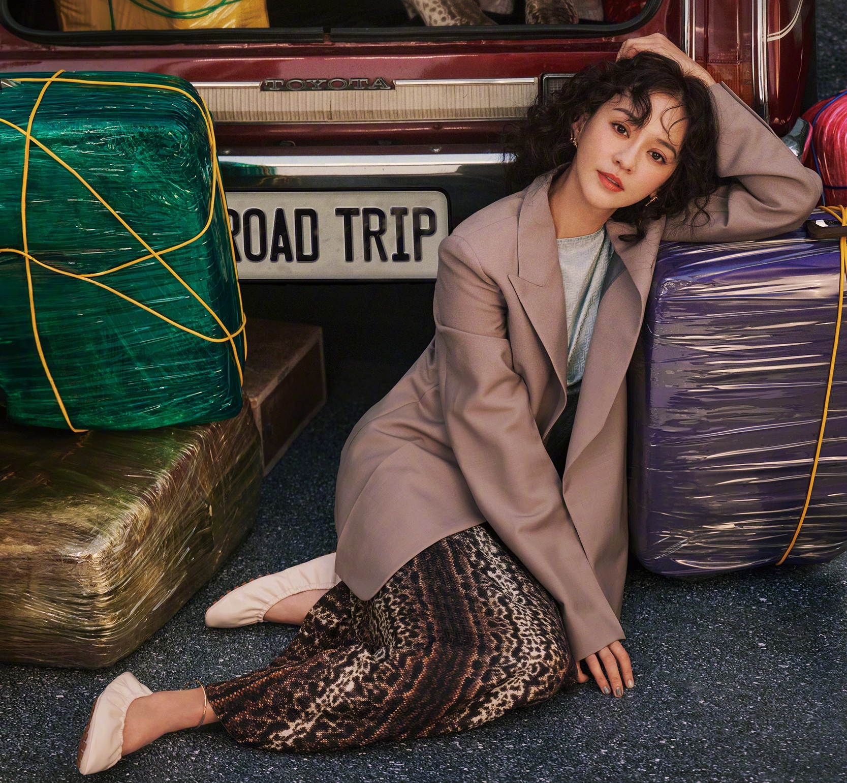 Showbiz có duy nhất 1 mỹ nhân từng yêu 47 bạn diễn nam, nhìn nhan sắc trẻ mãi không già sẽ hiểu tại sao- Ảnh 7.