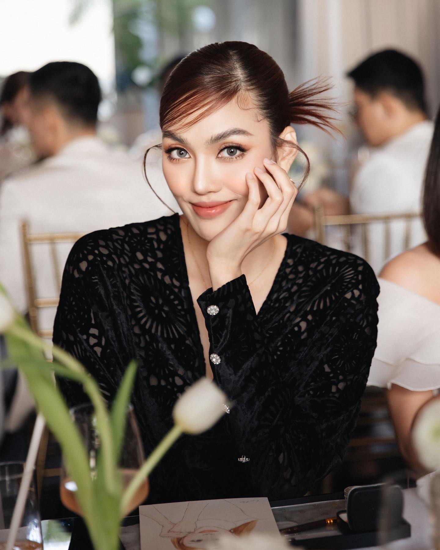 Người đẹp làm dâu một trong những gia tộc giàu có bậc nhất Sài Gòn: Ở biệt thự sang chảnh, dạy con theo kiểu thượng lưu, giữ khí chất “nữ chủ”- Ảnh 6.