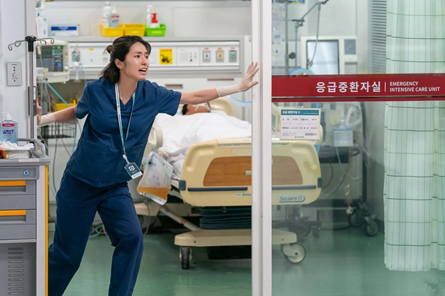 Mỹ nhân viral khắp cõi mạng vì đẹp như