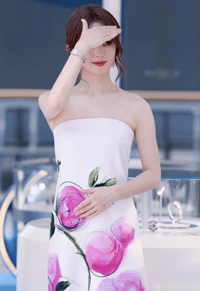 Triệu Lệ Dĩnh bị chê- Ảnh 4.