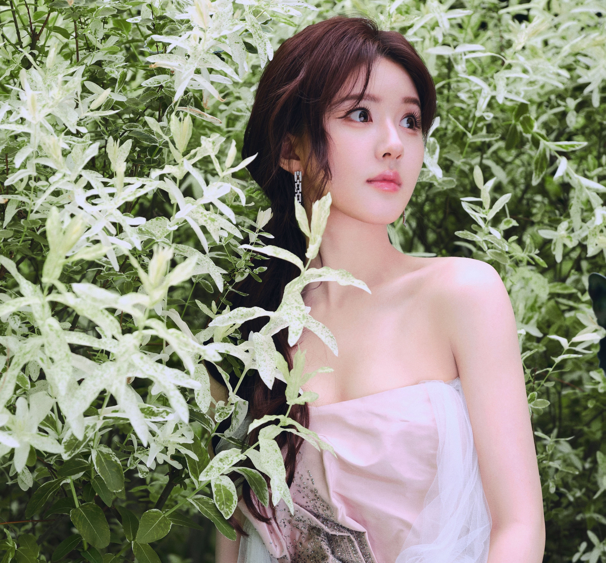 Cảnh nóng xấu hổ nhất cuộc đời Triệu Lộ Tư- Ảnh 1. Cảnh nóng xấu hổ nhất cuộc đời Triệu Lộ Tư- Ảnh 1.