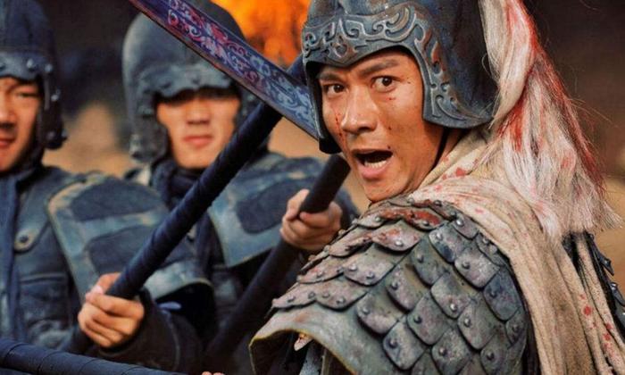 Vị tướng bị Trương Phi, Triệu Vân đánh cho tơi tả, nhưng Lưu Bị và Gia Cát Lượng cứ đụng độ là e dè- Ảnh 3.