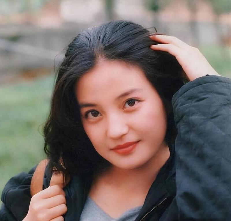 Đây có thật là Triệu Vy không vậy trời?- Ảnh 4. Đây có thật là Triệu Vy không vậy trời?- Ảnh 4.