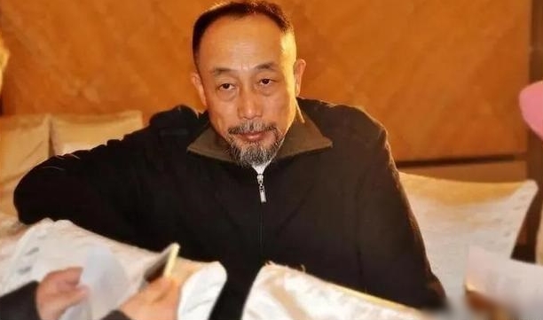 Ngôi sao trốn ra nước ngoài vì đắc tội Triệu Vy, ai ngờ kiếm 14 tỷ/năm nhờ 1 nghề bị nhiều người coi thường- Ảnh 1. Ngôi sao trốn ra nước ngoài vì đắc tội Triệu Vy, ai ngờ kiếm 14 tỷ/năm nhờ 1 nghề bị nhiều người coi thường- Ảnh 1.