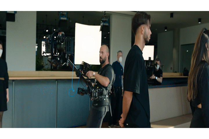 Steadicam Trinity - “Vũ khí tối thượng” được Lê Bảo Hân sử dụng đắt đỏ thế nào? Sang-xịn-mịn thế nào?- Ảnh 4.