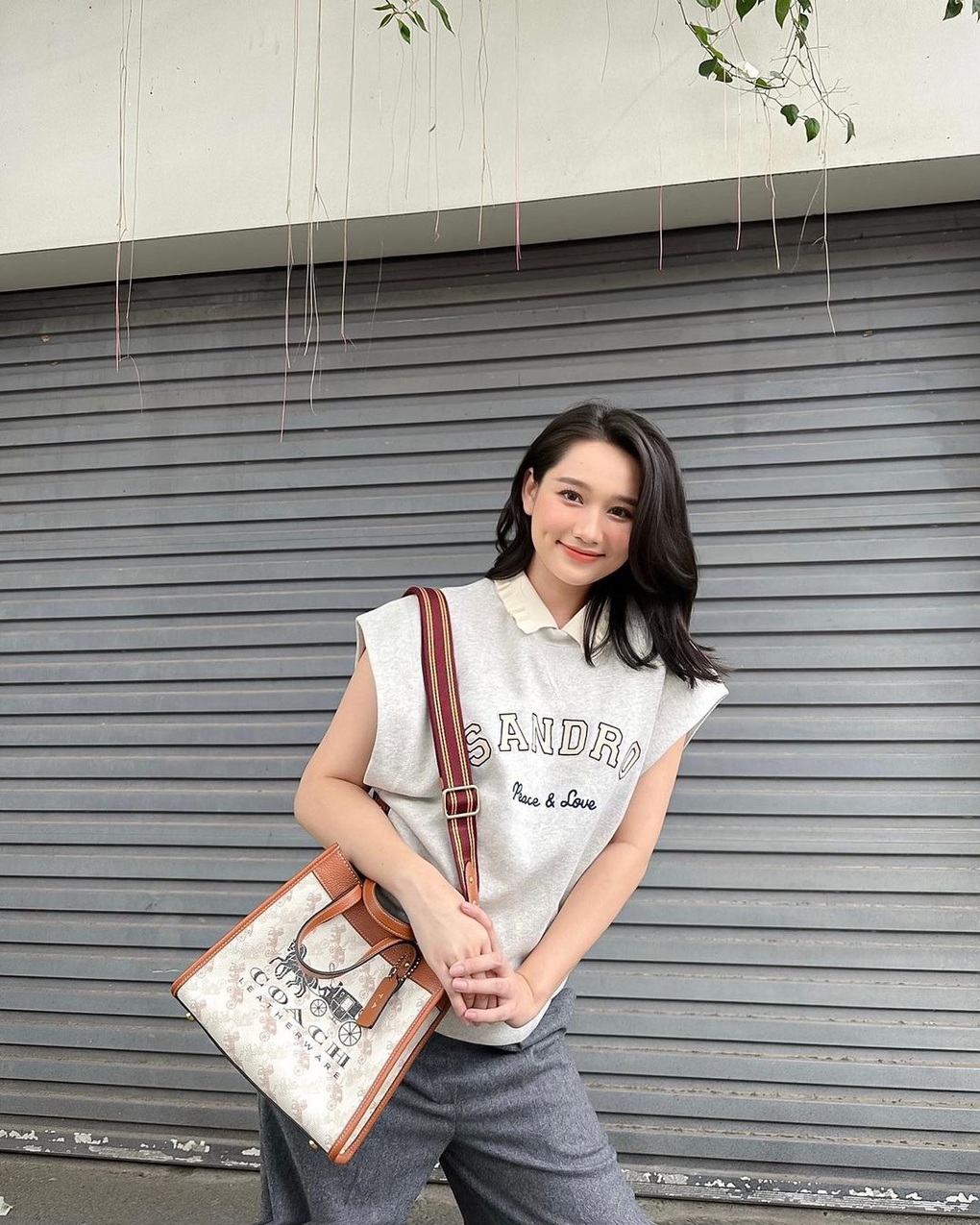 Chuyện gì đang xảy ra với Trúc Anh?- Ảnh 7. Chuyện gì đang xảy ra với Trúc Anh?- Ảnh 7.