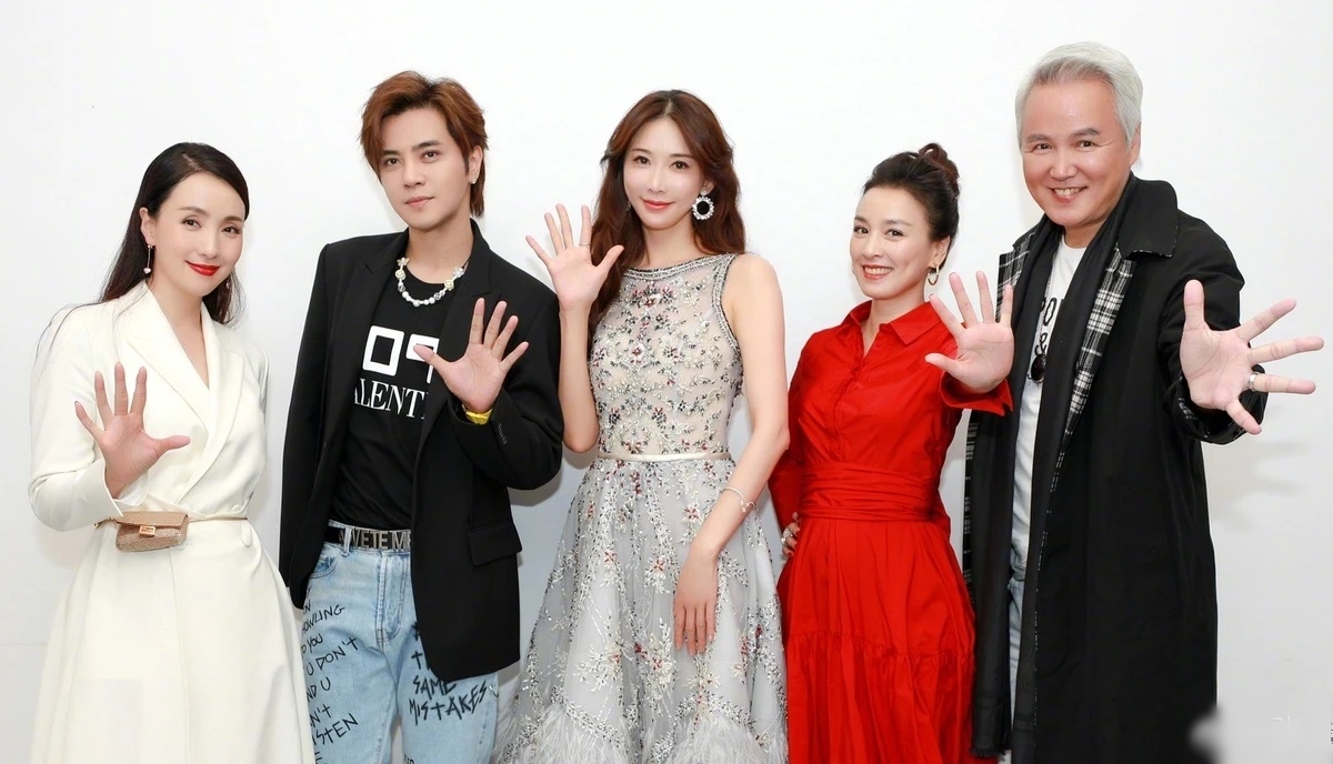 Nữ diễn viên sở hữu 107.000 tỷ, 96 bất động sản khắp cả nước, bị cấm đóng phim vì tội lỗi động trời- Ảnh 5.