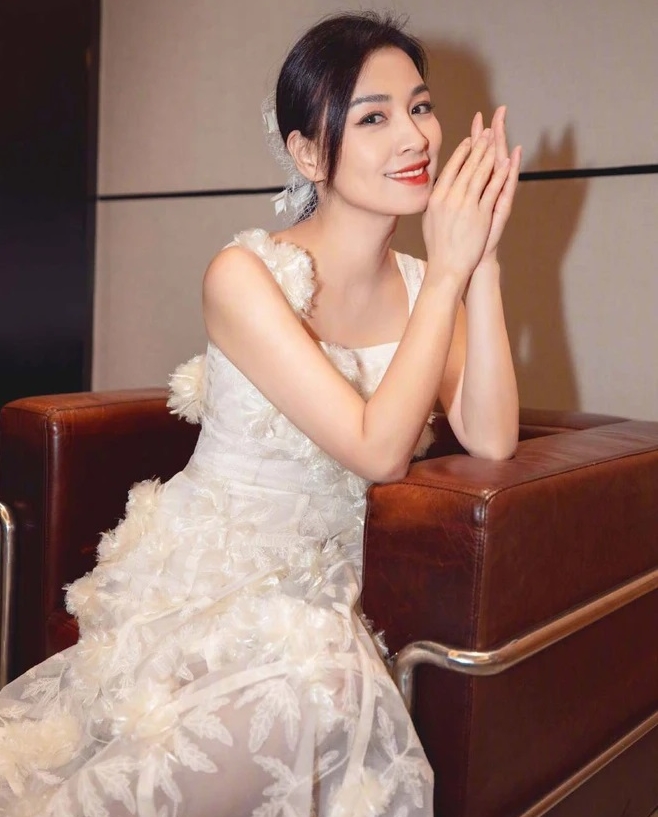 Nữ diễn viên sở hữu 107.000 tỷ, 96 bất động sản khắp cả nước, bị cấm đóng phim vì tội lỗi động trời- Ảnh 6.