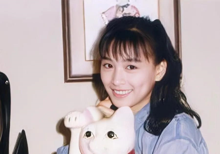 Nữ diễn viên sở hữu 107.000 tỷ, 96 bất động sản khắp cả nước, bị cấm đóng phim vì tội lỗi động trời- Ảnh 1.