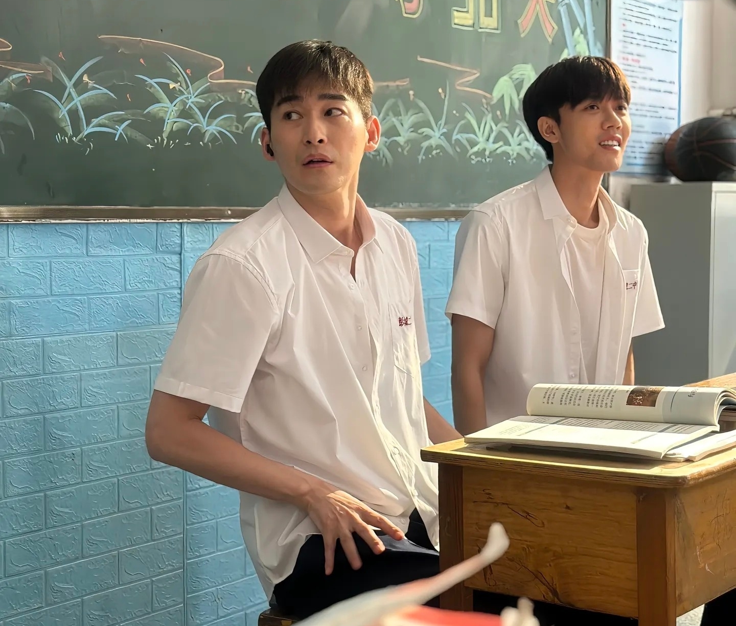 Mỹ nam U45 vẫn cả gan đóng học sinh 18 tuổi, netizen ngán ngẩm