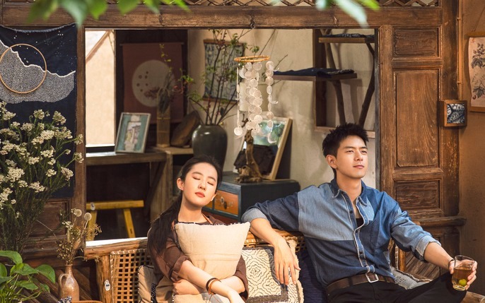 Fan ngôn tình không thể bỏ qua 5 bộ phim đang được săn lùng nhiều nhất hiện nay: Xem xong chỉ muốn yêu lại từ đầu- Ảnh 2.