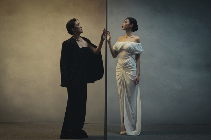 Nghệ sĩ Hồng Đào, Hoa hậu Thuỳ Tiên khoe sắc trước thềm năm mới- Ảnh 1. Nghệ sĩ Hồng Đào, Hoa hậu Thuỳ Tiên khoe sắc trước thềm năm mới- Ảnh 1.