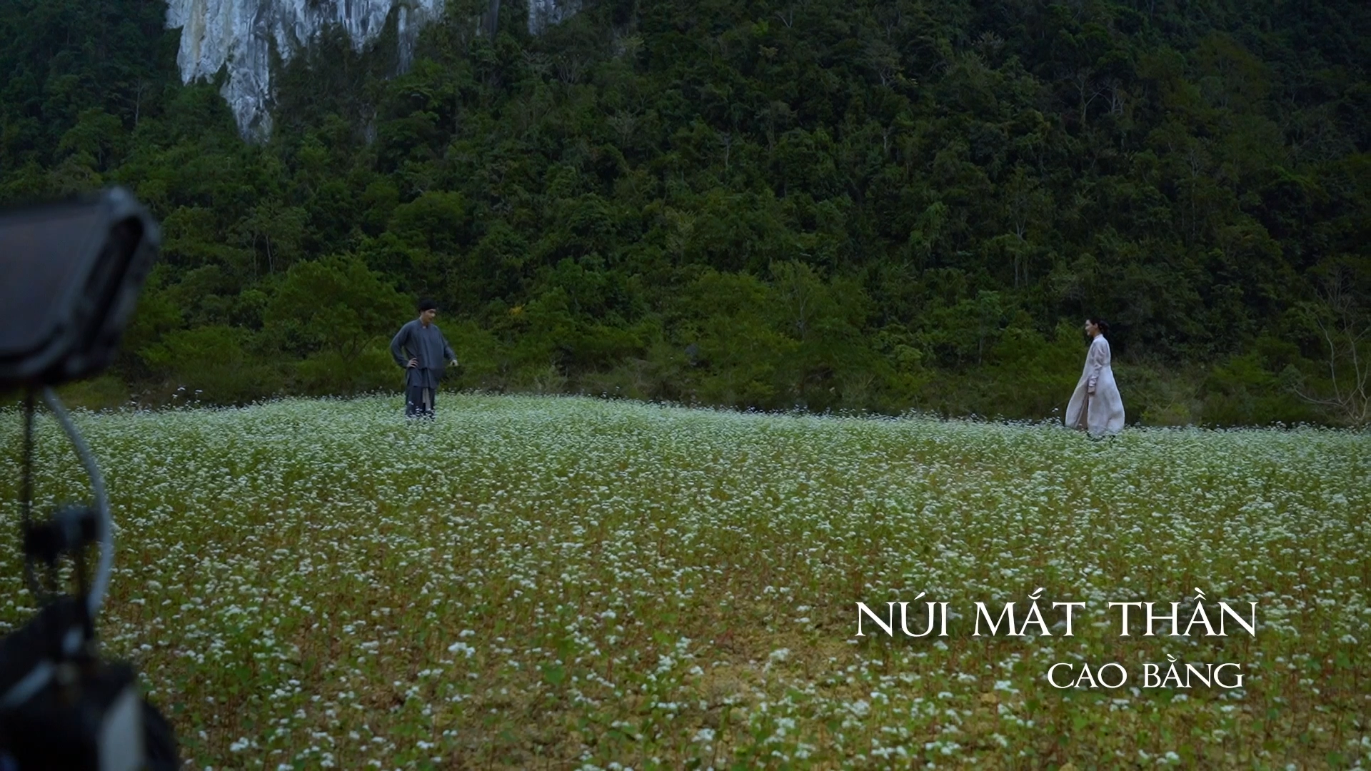 Bom tấn cổ trang Việt tung hậu trường cực sốc: Bối cảnh choáng ngợp, nữ chính trải qua điều 40 năm chưa từng thấy- Ảnh 3.