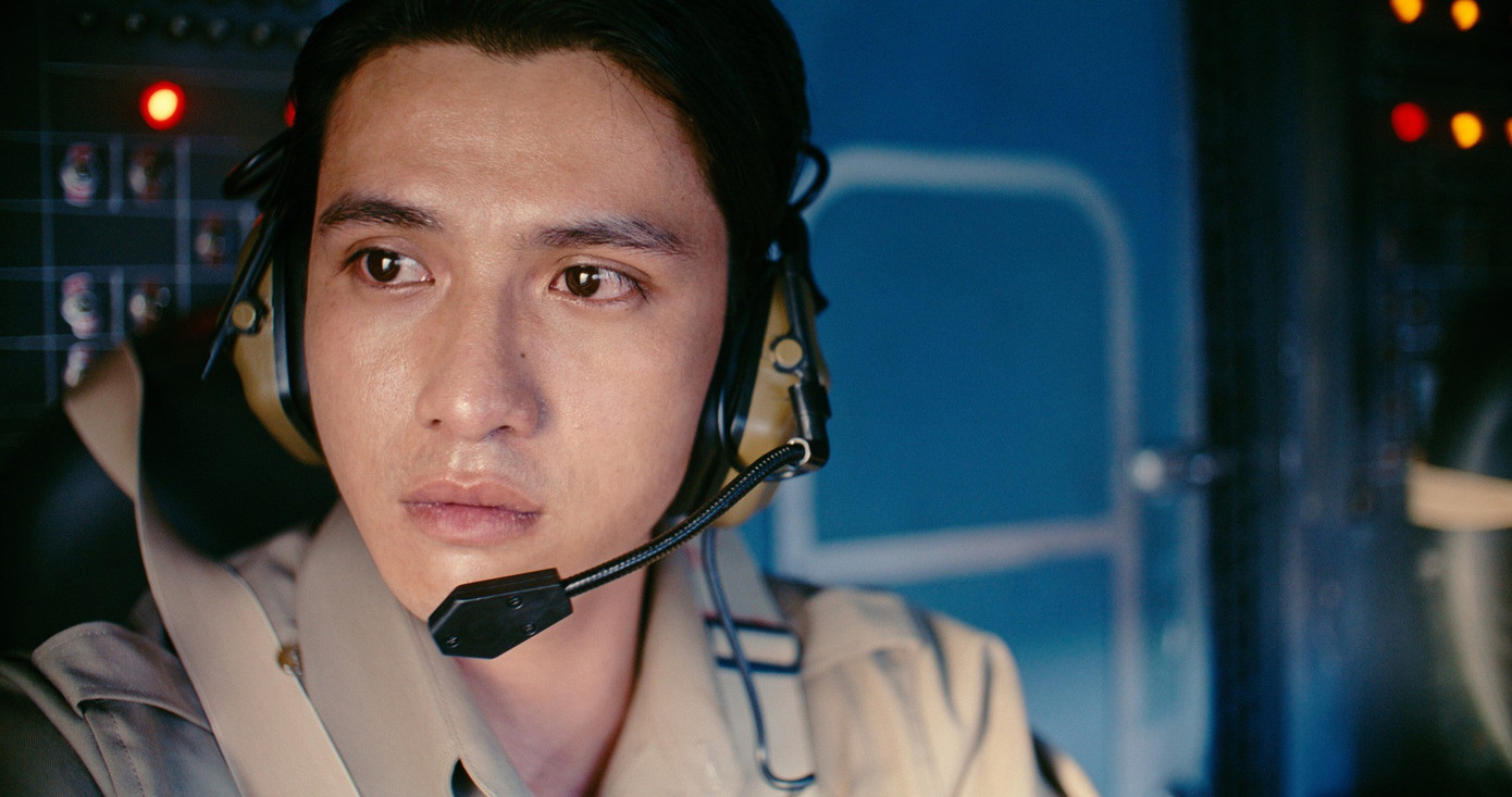 Tử Chiến Trên Không vượt 250 tỷ đồng- Ảnh 1. Tử Chiến Trên Không vượt 250 tỷ đồng- Ảnh 1.