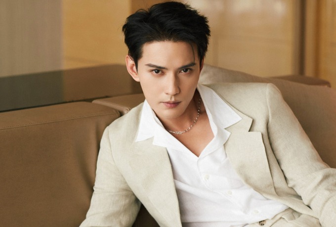 Mỹ nam hạng A vừa tái xuất đã bị mắng tả tơi khắp MXH: