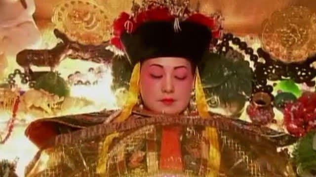 Bị Tôn Điện Anh đụng chạm, thi thể Từ Hi đột nhiên