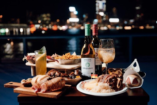 Ẩn trong bến cảng Hồng Kông: Lễ hội ẩm thực lớn nhất Châu Á có thể khiến bạn