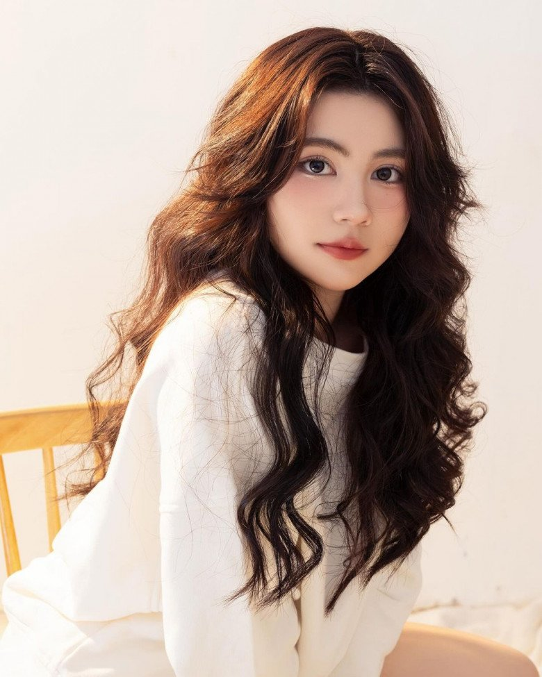 Con gái Quyền Linh bất ngờ đính chính giữa lúc bố dính hạn thị phi, gia đình bị drama bủa vây - 4