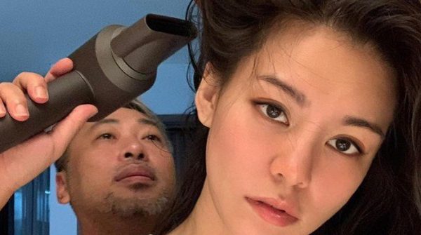 Bạn gái kém 11 tuổi của đạo diễn Dũng 'khùng': 'Cụ Rùa mà làm sao chắc mình sống cũng như chết' 30 Bạn gái kém 11 tuổi của đạo diễn Dũng 'khùng': 'Cụ Rùa mà làm sao chắc mình sống cũng như chết' untitled 1 1745544047 798 width740height495 auto cropjpg