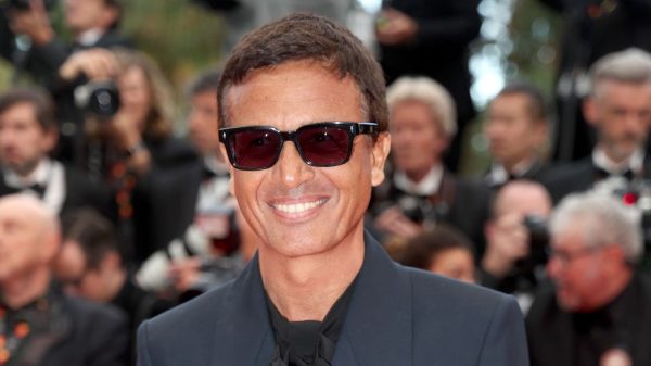 Yêu cầu tước vương miện Hoa hậu Hoàn vũ 2025 30 Yêu cầu tước vương miện Hoa hậu Hoàn vũ 2025 untitled 1 1763907813887 1763907814171772840003