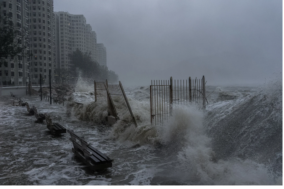 Bão mới hình thành ngoài khơi Philippines, dự báo hướng vào Việt Nam- Ảnh 2.