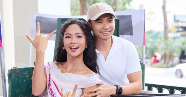 H'Hen Niê: "Chồng thường dậy sớm nấu đồ ăn sáng cho tôi" untitled 2 1744689252 439 width650height975 1 14020728 1744719166859 1744719167141783355387 208 0 585 720 crop 1744719211114166490447jpg