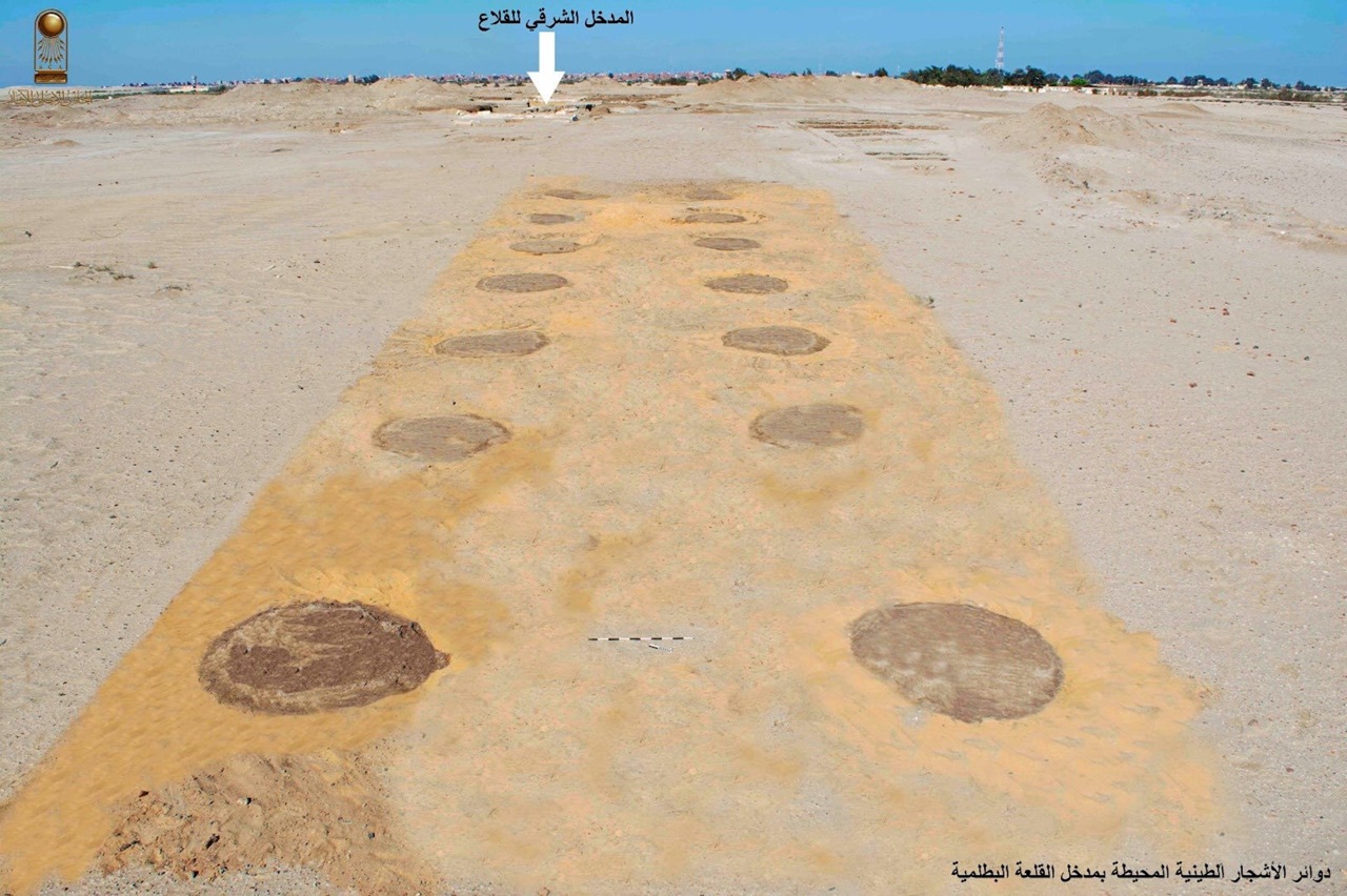 Đi theo con đường ẩn giữa sa mạc, lạc vào pháo đài 2.000 năm- Ảnh 4.