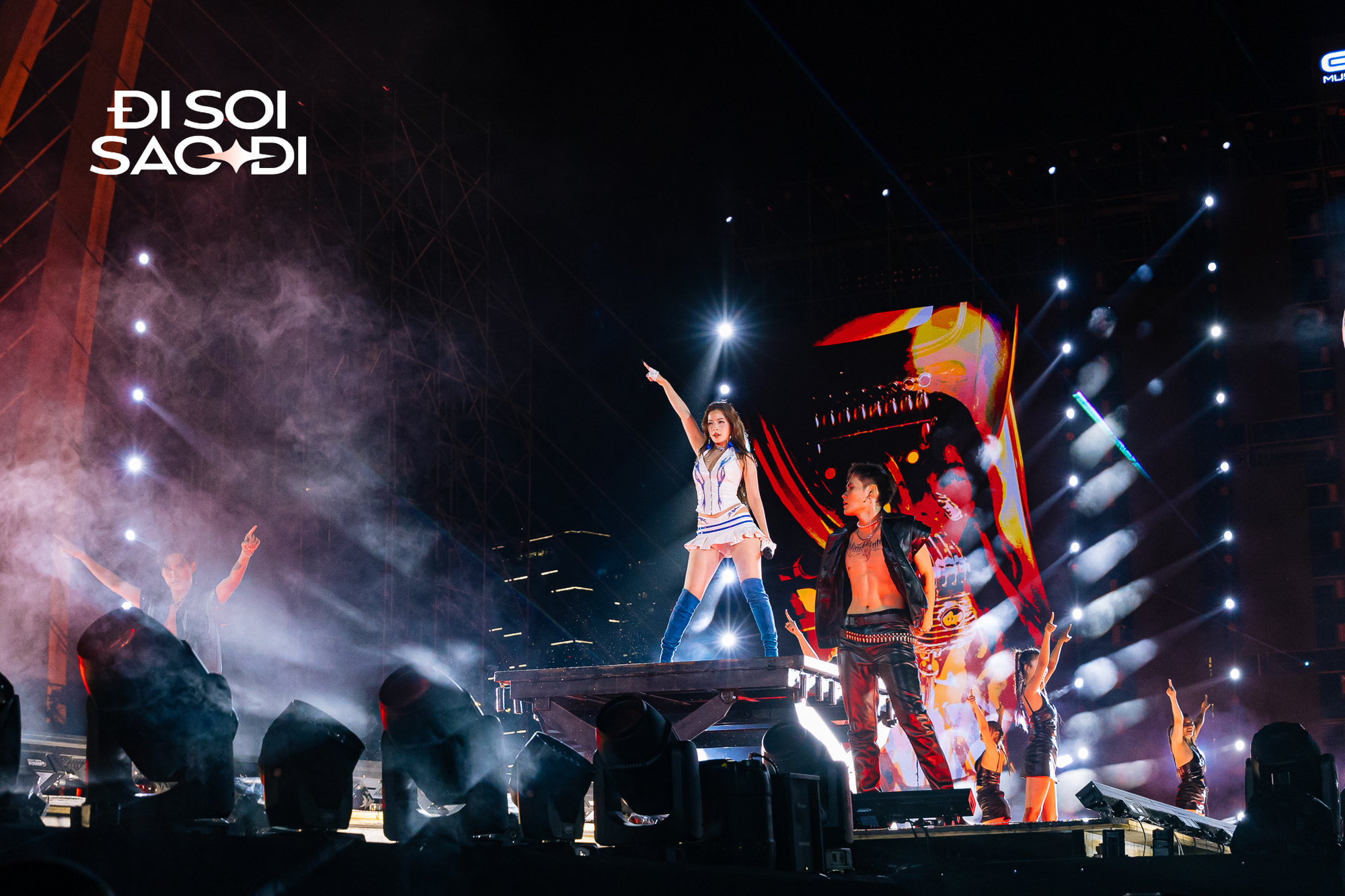 Bắt trọn visual đẹp điên xứng đáng