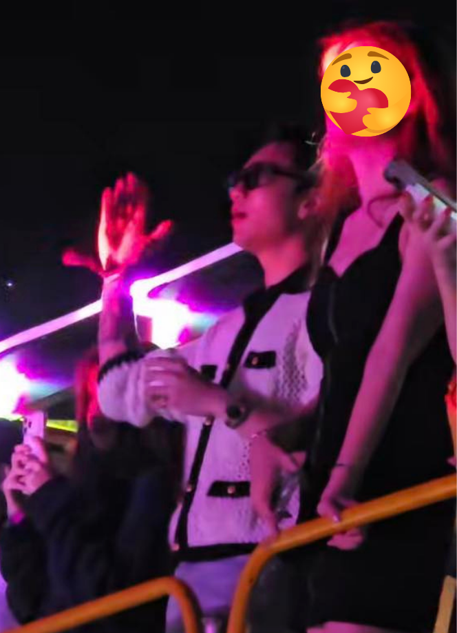 2 ngày nữa ra MV nhưng SOOBIN vẫn ham vui, ra Hà Nội đu concert