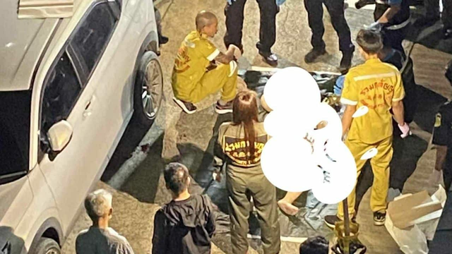 Thấy ô tô của hàng xóm nổ máy từ trưa đến tối, người phụ nữ tới gần thì hoảng hốt, vội báo cảnh sát- Ảnh 2. Thấy ô tô của hàng xóm nổ máy từ trưa đến tối, người phụ nữ tới gần thì hoảng hốt, vội báo cảnh sát- Ảnh 2.