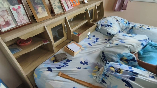 Trộm đột nhập lấy đi nhiều tài sản giá trị, chủ xem lại camera rồi 'tăng xông' với phản ứng của chó cưng- Ảnh 2.