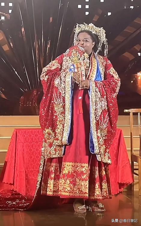 Nữ đại gia 47 tuổi mang 3,7 tỷ đồng, 1 chiếc ô tô và 1 căn nhà để cưới chàng trai 27 tuổi, phản ứng của bố mẹ chú rể gây bất ngờ- Ảnh 6.