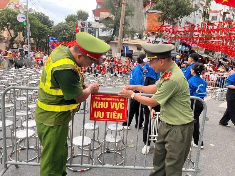 Diễu binh, diễu hành A80: Những video