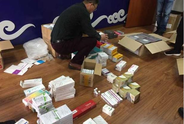 Tịch thu hơn 30.000 hộp thuốc, thu hồi hơn 72 tỷ đồng tiền phi pháp từ 180 đối tượng lừa tiền BHYT- Ảnh 2.